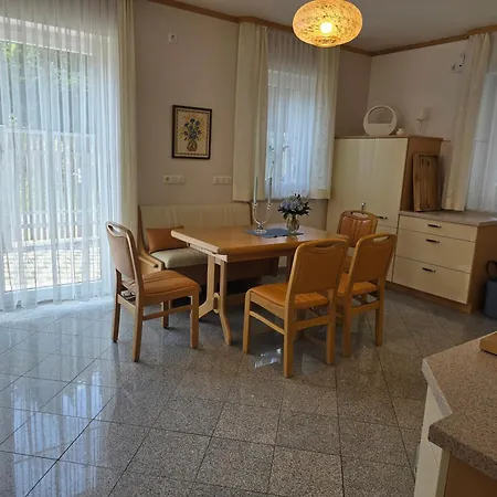 Apartamento Domizil Resi In Der Fraenkischen Schweiz Bei Bayreuth